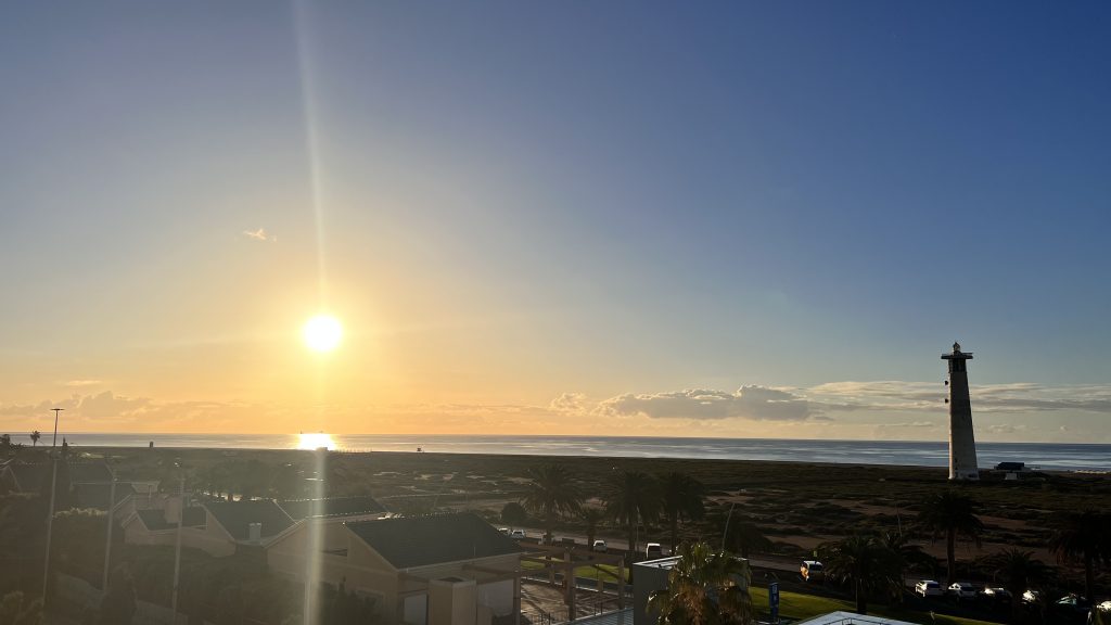 alba - faro - oceano